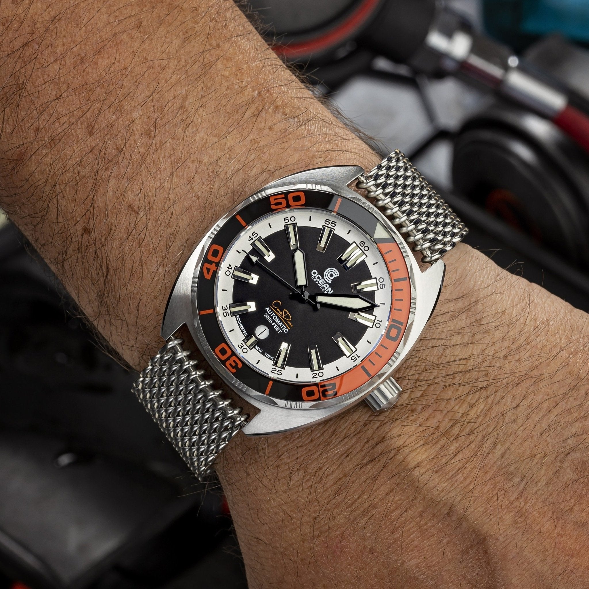 Ocean Crawler Core Diver V3 - Red Bezel thumbnail 3