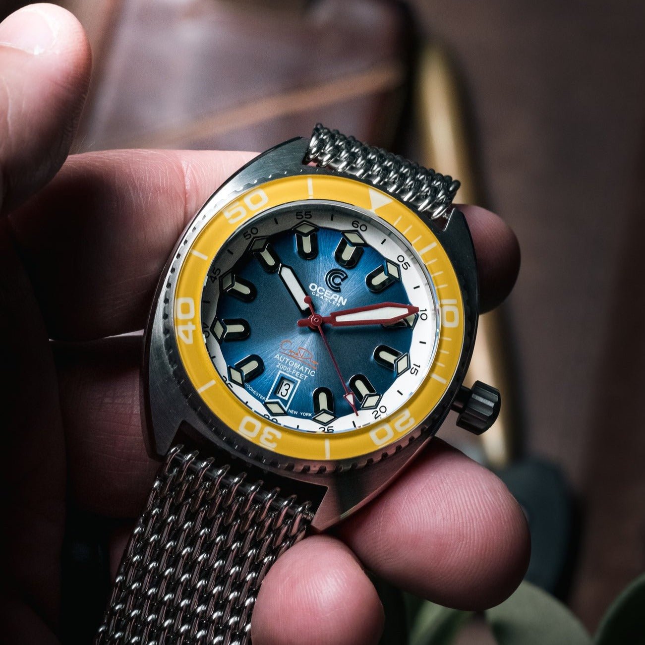 Ocean Crawler Core Diver V4 - Blue/Yellow - Prototype selected view