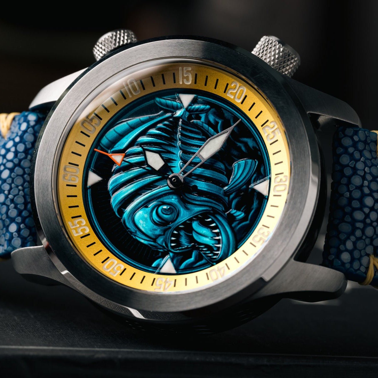 Ocean Crawler Piranha - Blue/Yellow - Prototype selected view