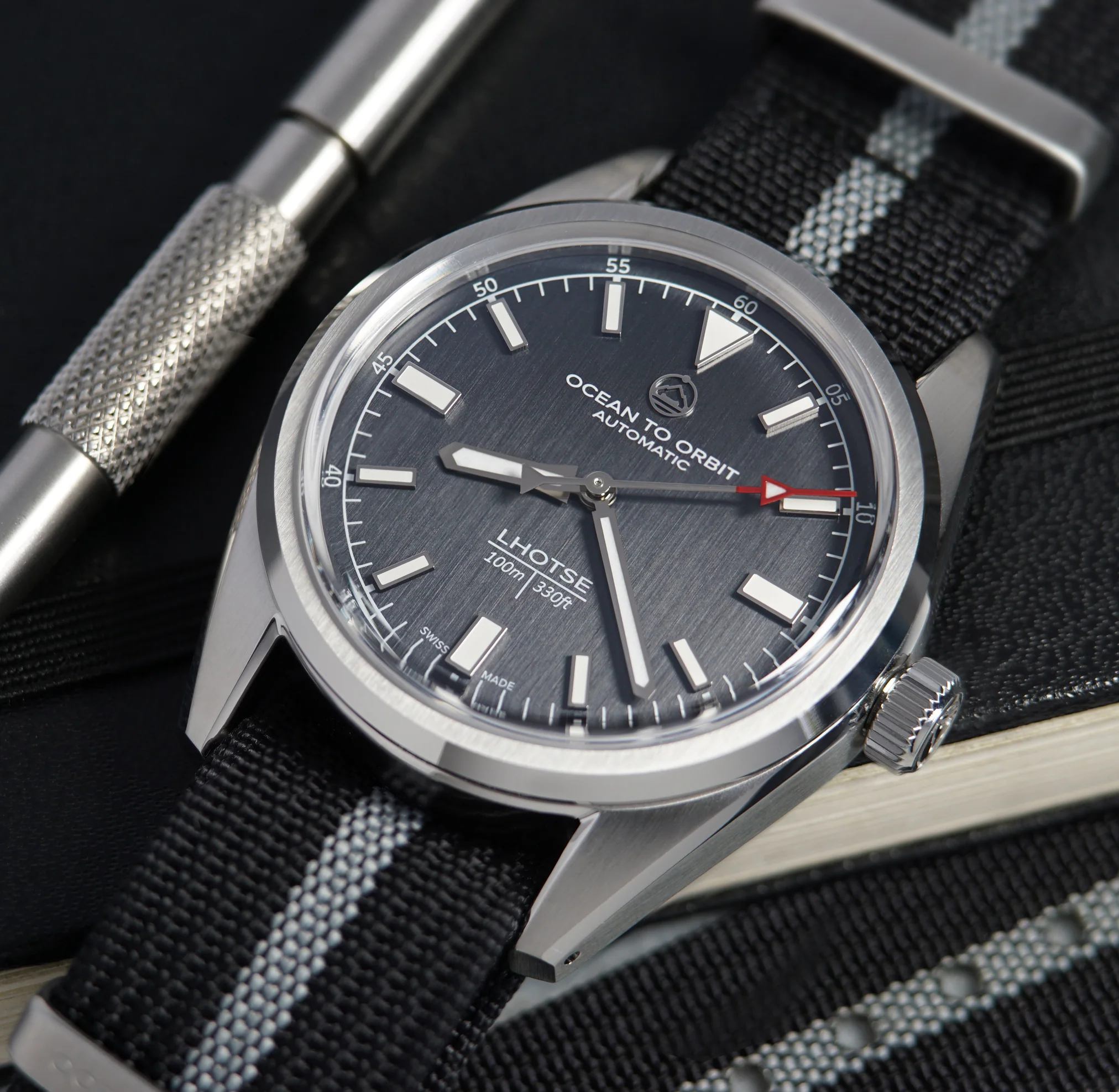 CLASSIC STEEL 38.5mm. Adventure Strap thumbnail 3