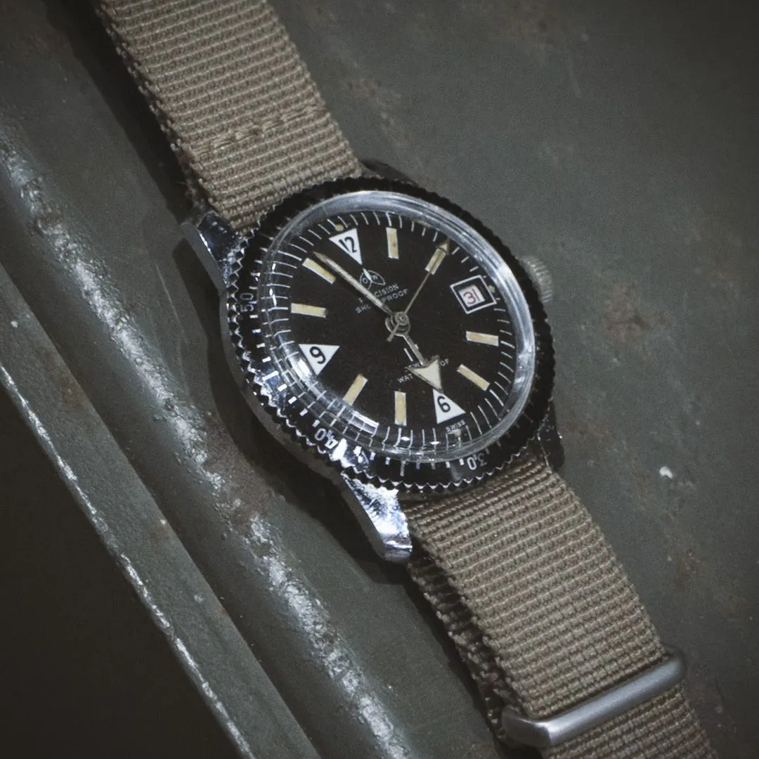 OW - DIVER thumbnail 3