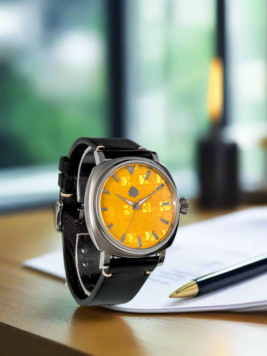 Honeycomb - Automatic Watch Gold Dial thumbnail 3