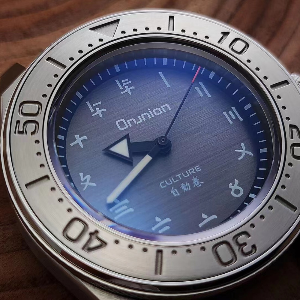 OMNION OM02 Culture Automatic fashionable Wristwatch thumbnail 3