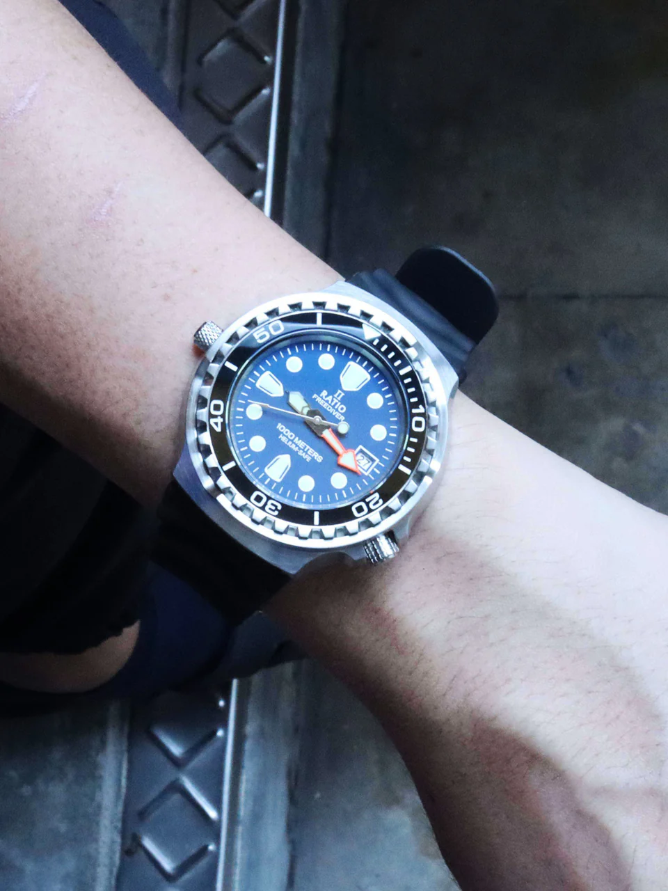 Ratio 2nd Generation Free Diver Helium-Safe Quartz 1038EF102V-BLU-V02 1000M Mens Watch thumbnail 2