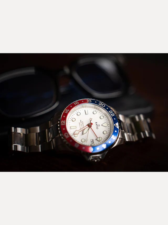 Ratio FreeDiver GMT Series Sapphire Stainless Steel White Dial Blue Red Pepsi Bezel Automatic RTF061 200M Men's Watch thumbnail 2