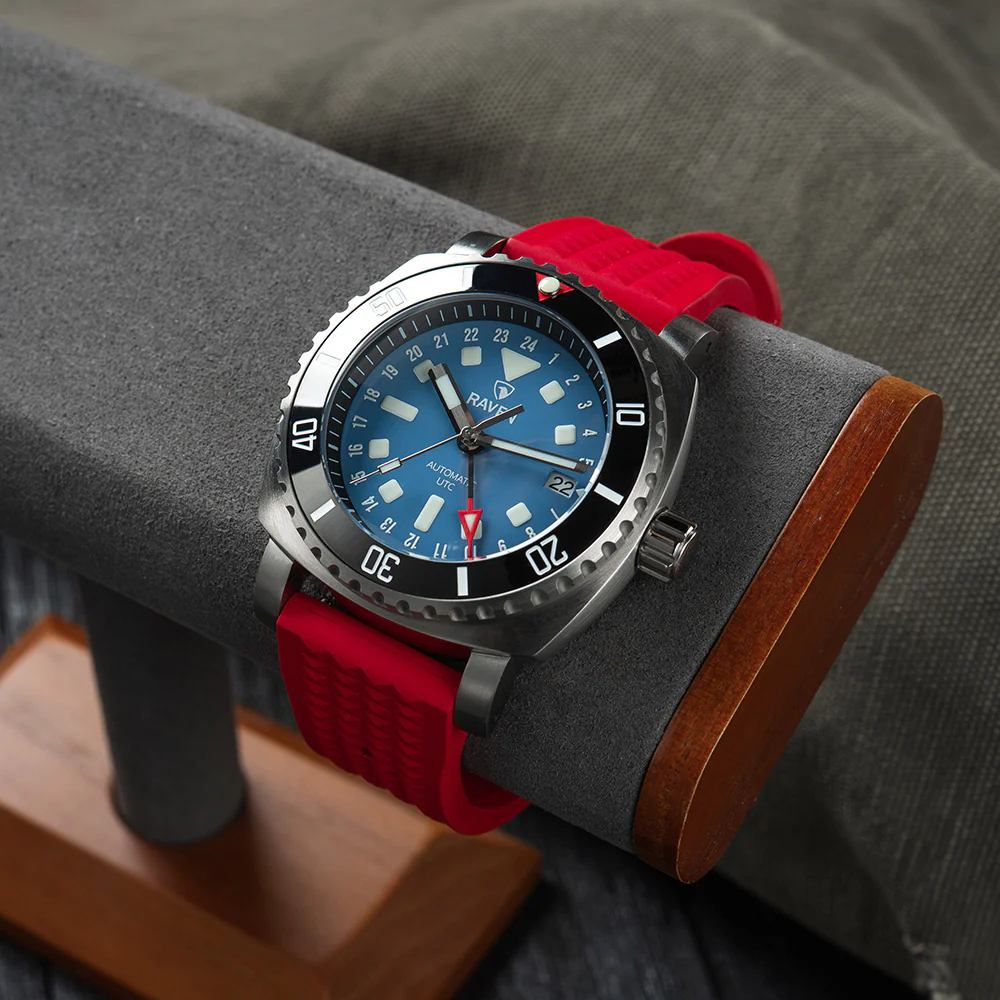 Raven Custom - 42mm GMT thumbnail 2