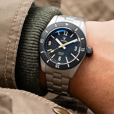 Raven Trekker - Matte Black - Sand Blasted