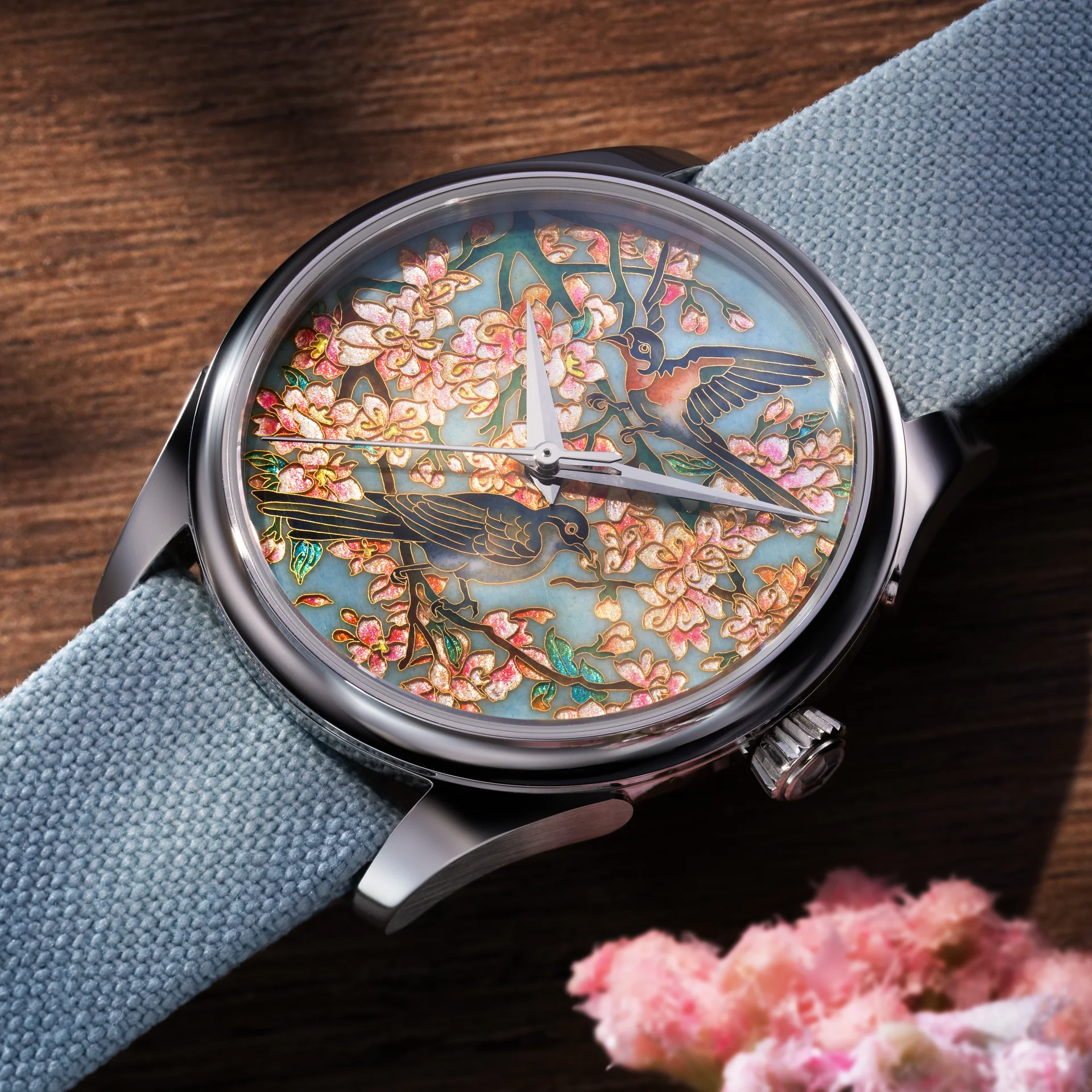 Celadon Cloisonné Enamel Imperial Four Nobles 'Spring / Orchid (蘭)' thumbnail 3