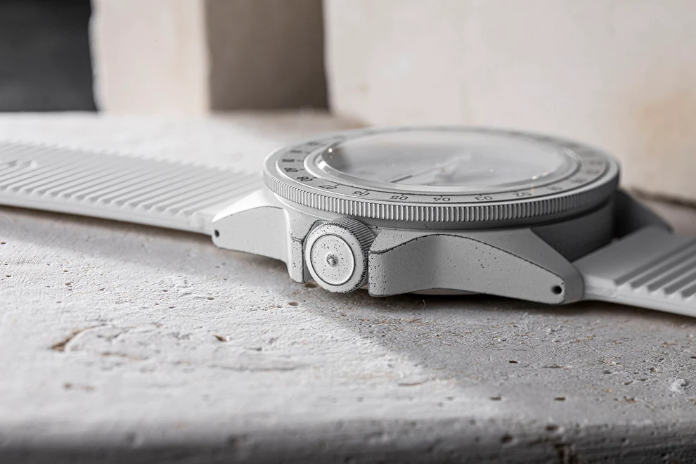 Unimatic x Revolution & The Rake U1 GMT "Arctic Fox" thumbnail 2