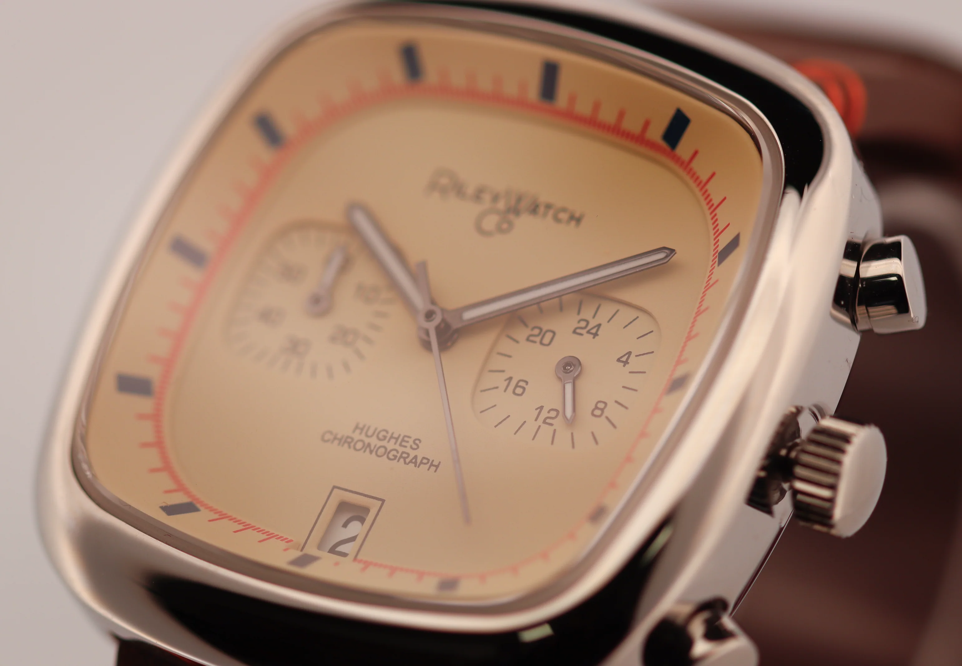 Howard Hughes Chronograph - HH01 thumbnail 3