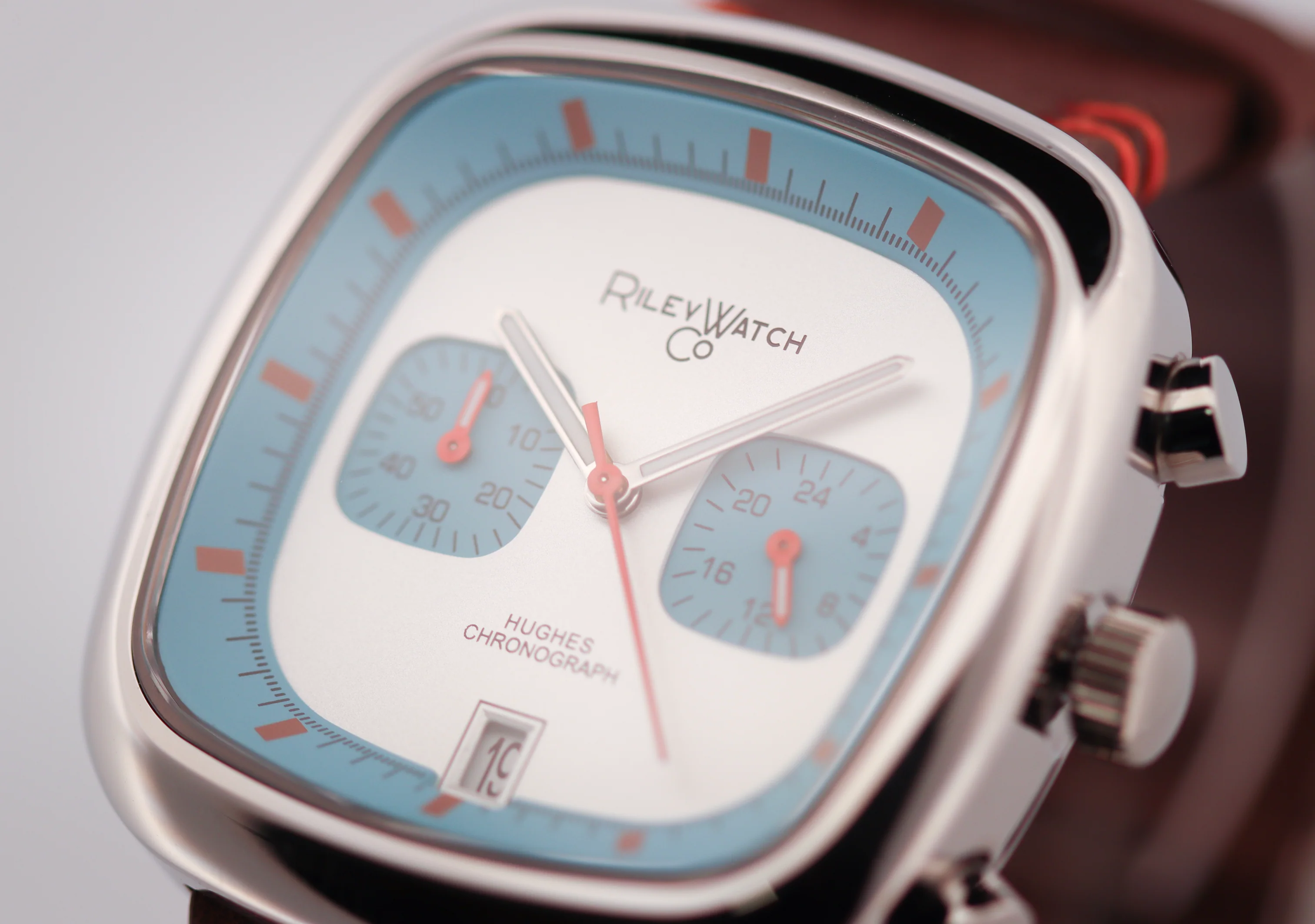 Howard Hughes Chronograph - HH01 thumbnail 4