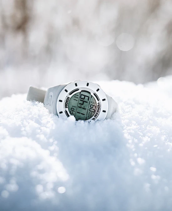 Coliseum Fit¢ Forum (White/Black) Watch thumbnail 2