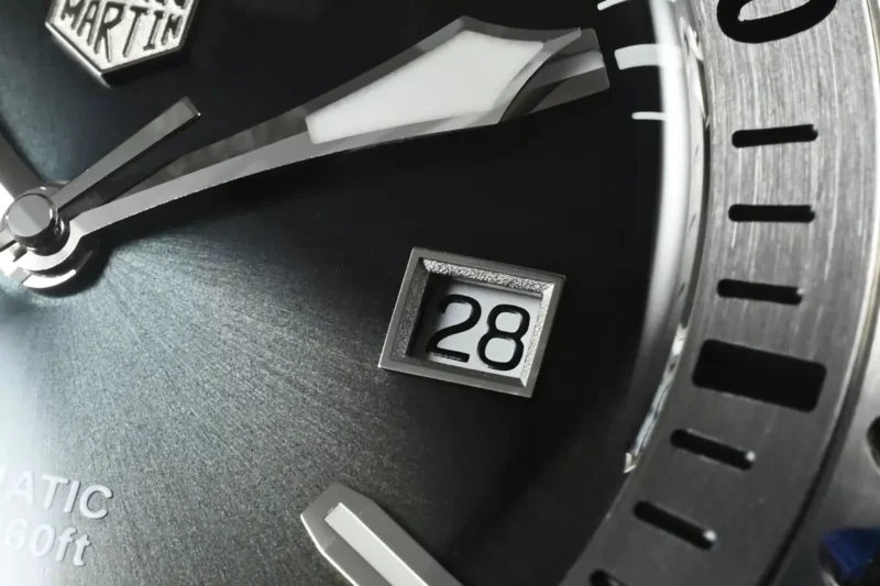SAN MARTIN mechanical diving watch 200 meters waterproof SN0055G