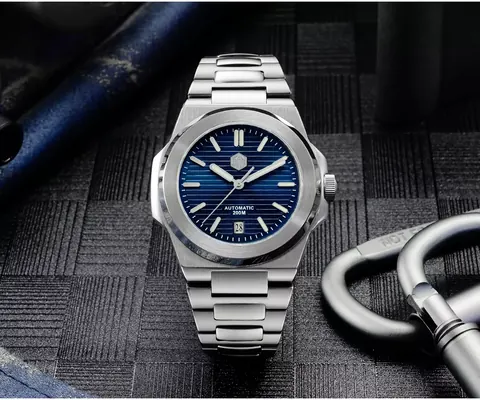 San Martin Watches New Men Diving Watch NH35 Automatic Mechanical Wristwatch Sapphire 30 Bar Fly Adjustable Clasp SN0111-G-A
