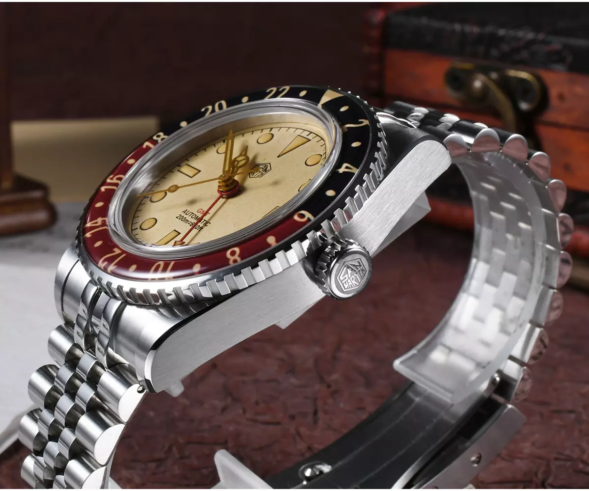 San Martin Watches New SN005-B3 40mm NH34 Movement New Clasp GMT Mechanical Watch C3 Lume Aging Effect Dial 200M Water Resistant thumbnail 2