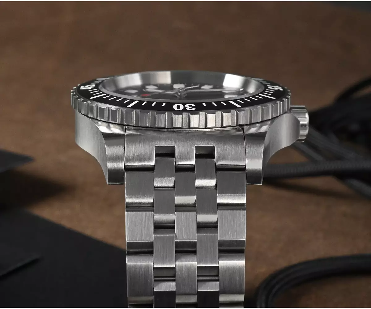 SAN MARTIN original mechanical watch 200 meters waterproof with stainless steel bracelet Miyota 8215&8315 movement SN012-G thumbnail 3