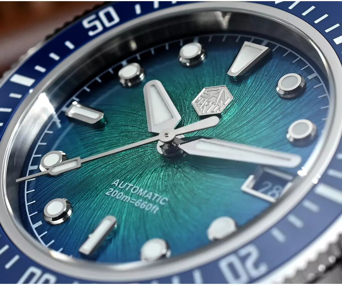 San Martin Watches New SN0148-GX1 37.5mm Miyota 9015 Movement Mechanical Watch BGW-X1 Lume Gradient Dial Bar Hand 200M Water Resistant thumbnail 2