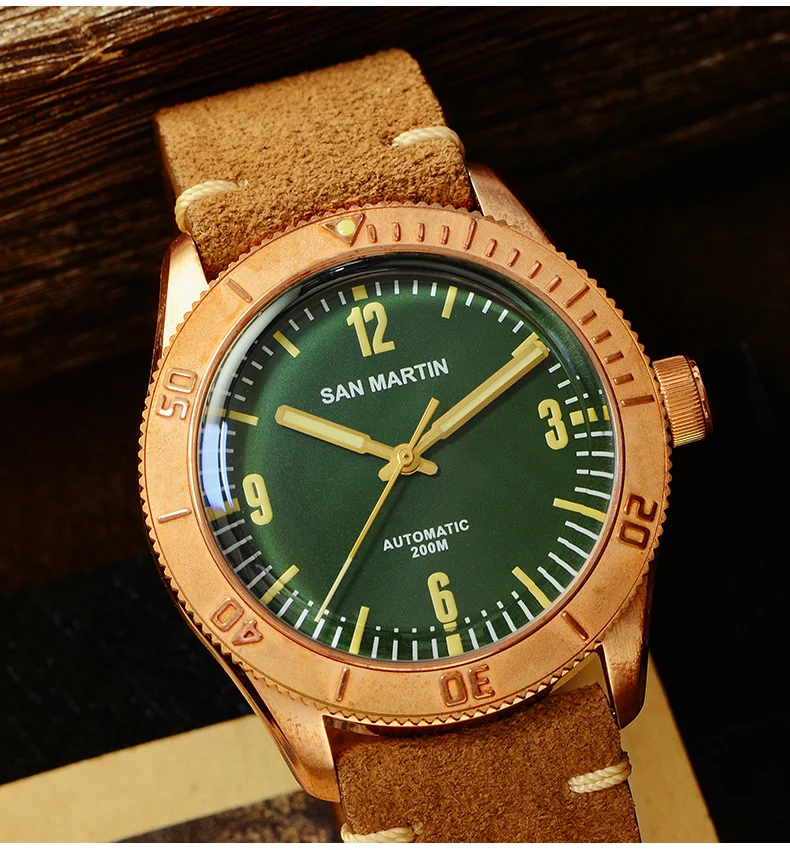 San Martin Tin Bronze Diving Watch Automatic Mechanical Watch Retro Watch 200 Meter Waterproof SN042-Q thumbnail 2