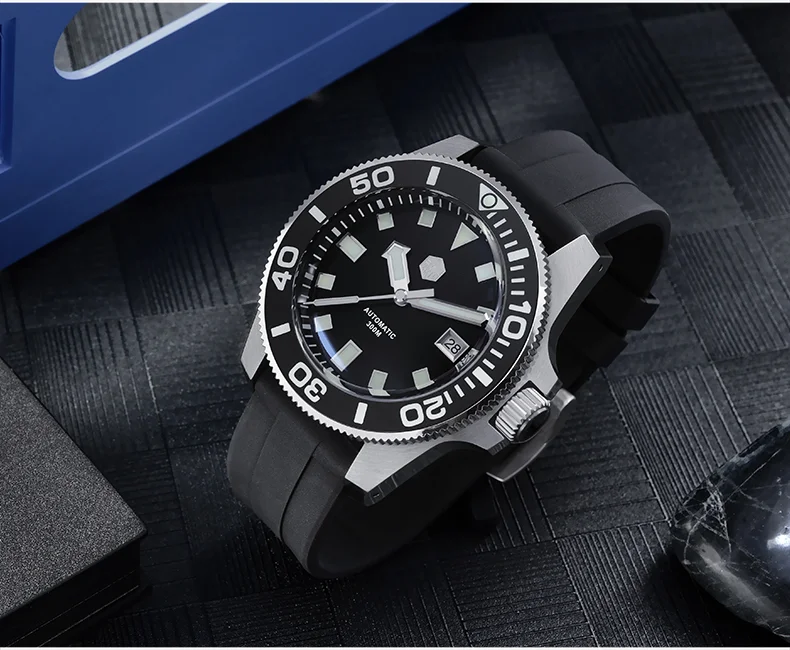SAN MARTIN 300m waterproof diving watch mechanical watch original design watch SN056G thumbnail 2