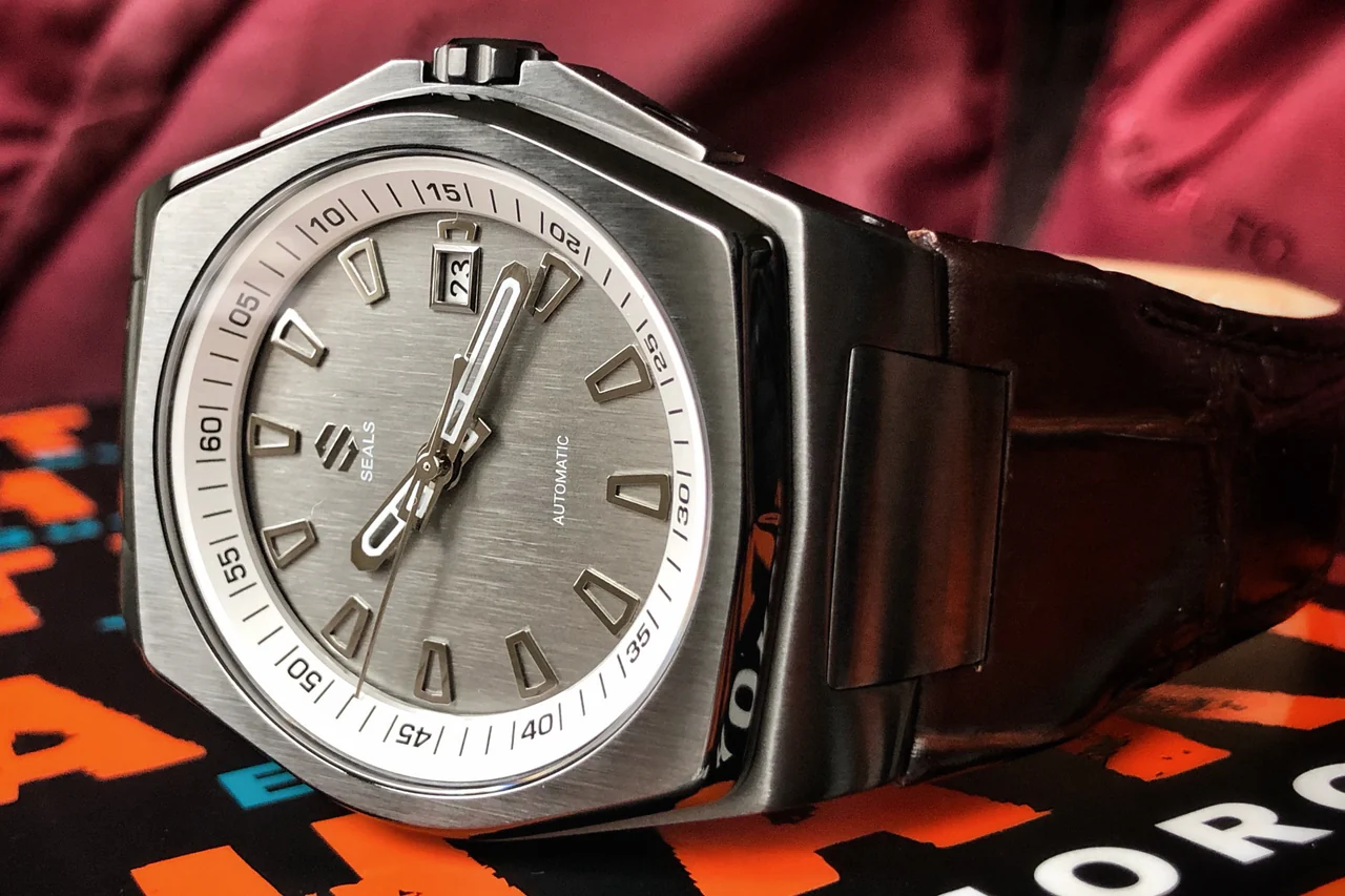 Gunmetal Model A With White Dial Ring and Brushed Slate Dial Automatic Watch thumbnail 2
