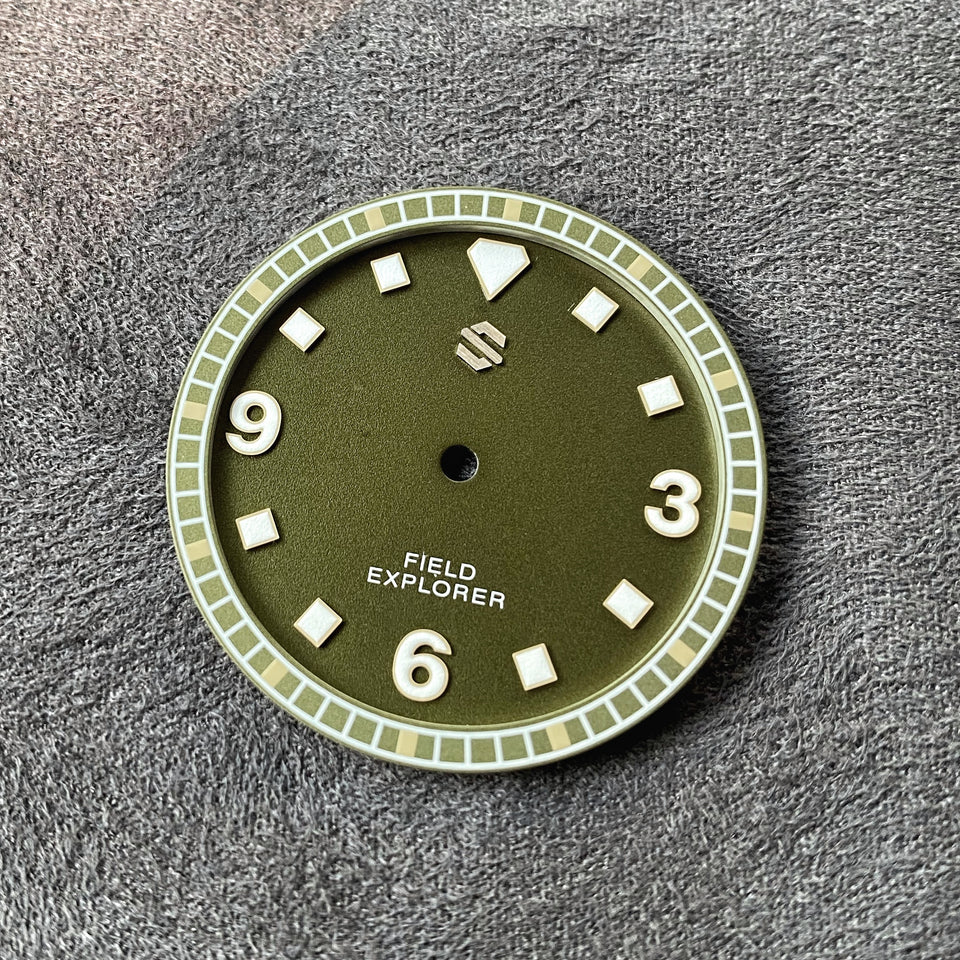 Model C Dial Set - Granulated Jungle Green Dial with White Accents thumbnail 2