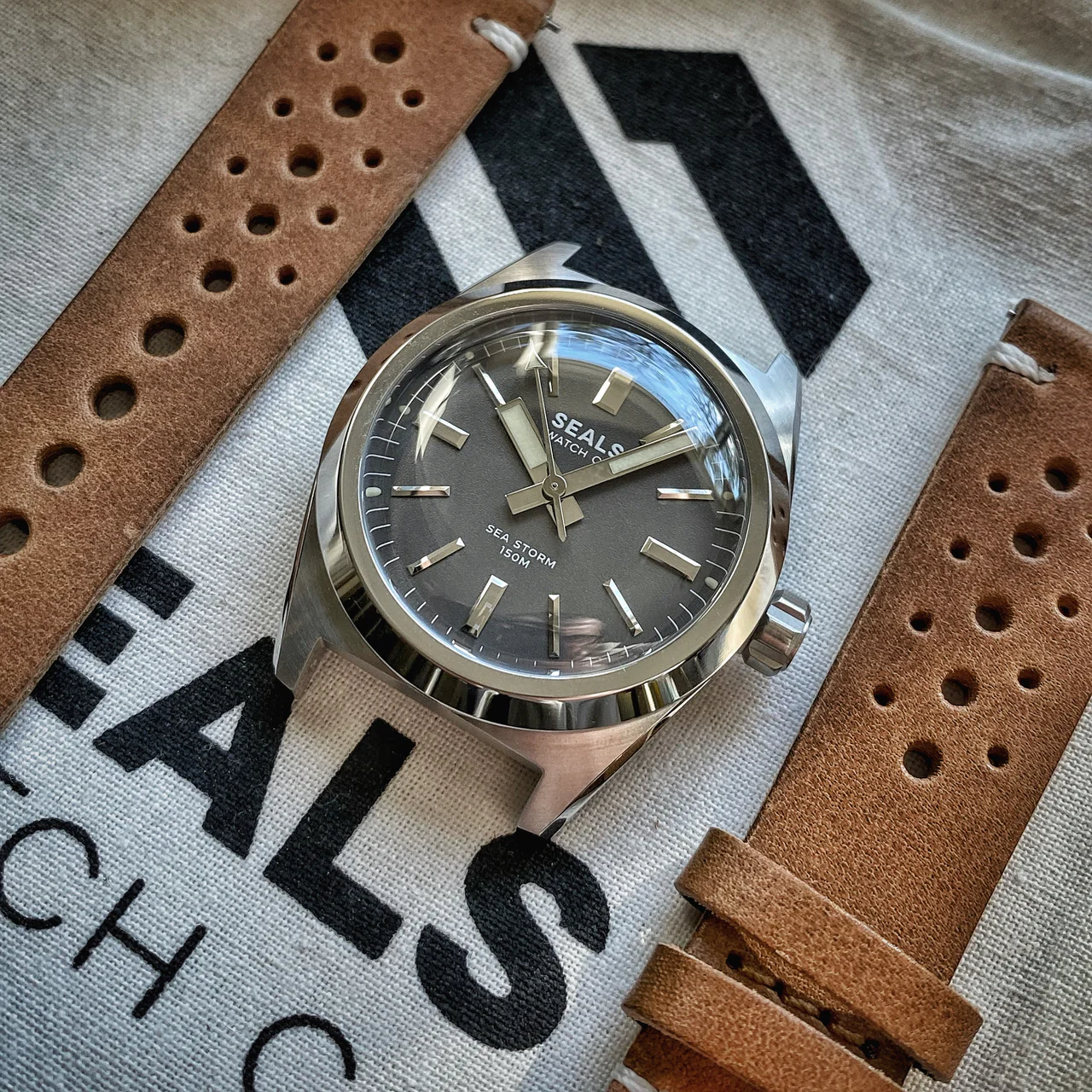 SEALS Sea Storm  38mm Fixed Bezel No-Date Automatic (Miyota 9039) thumbnail 2