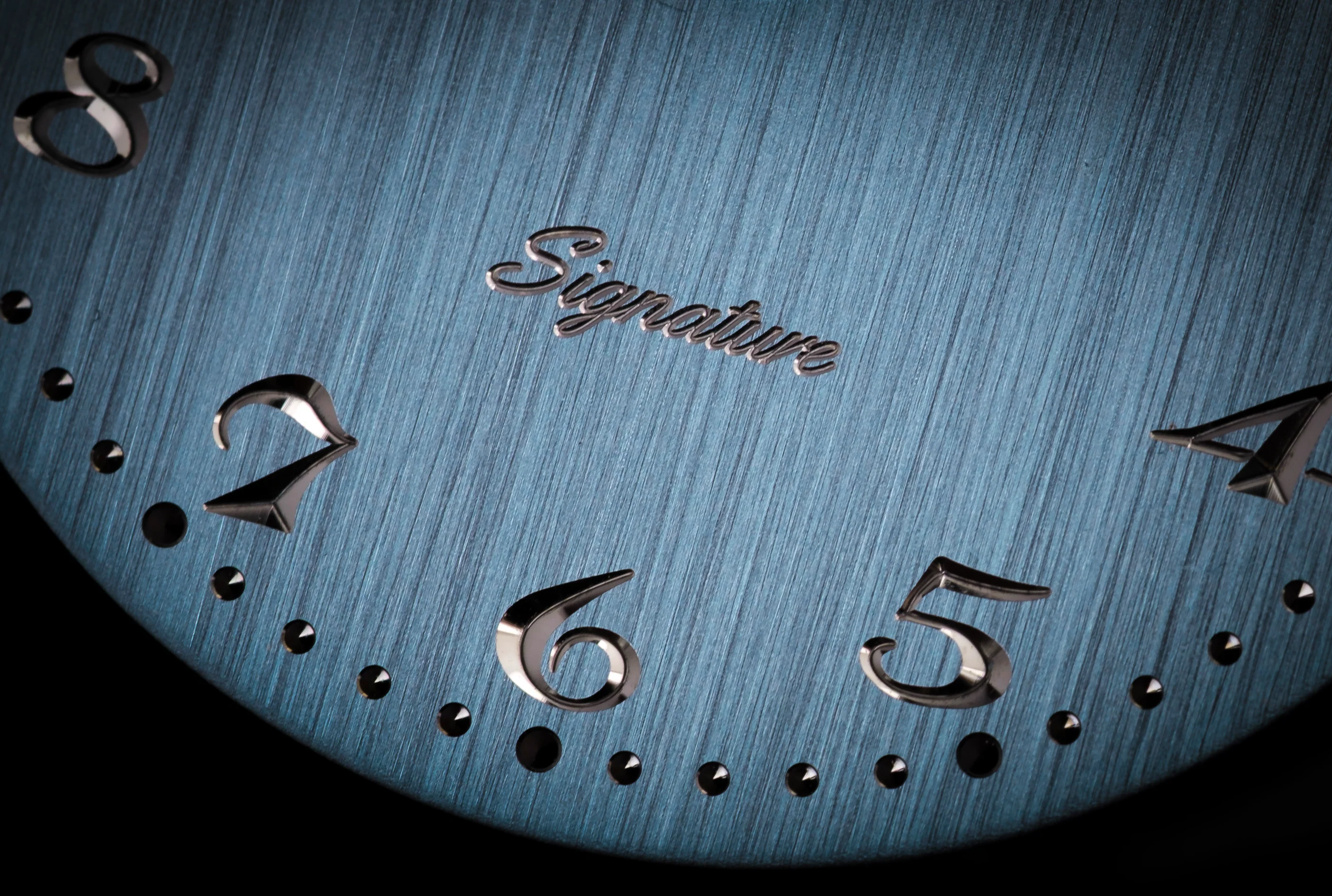 Blue Signature NOW ¬999 thumbnail 2