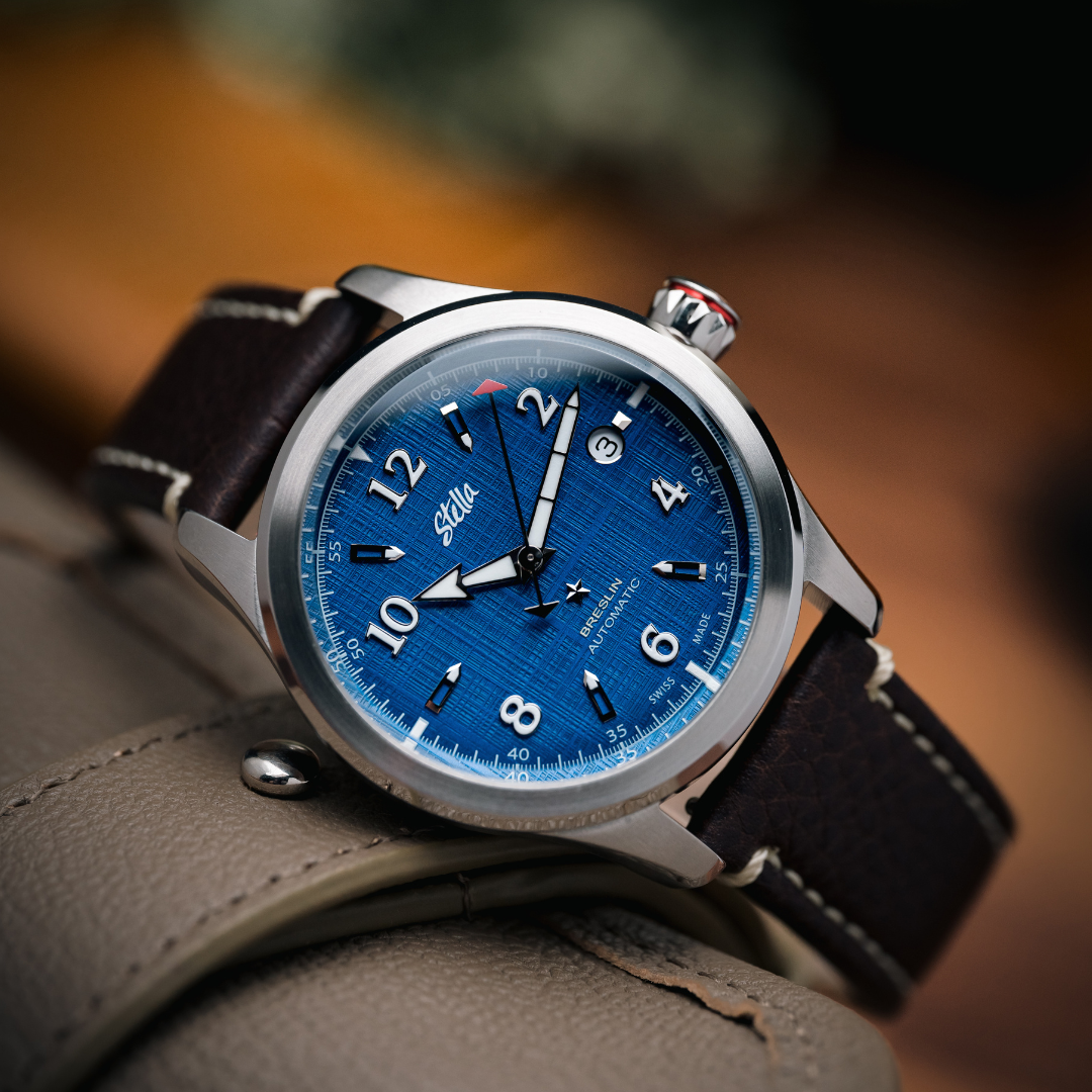 Breslin Classic Blue thumbnail 3