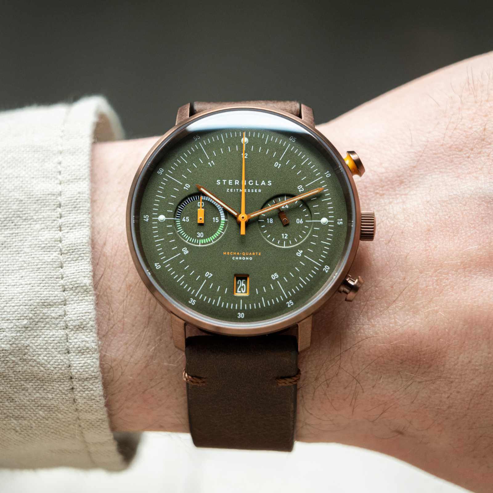 Hamburg Chrono dark green thumbnail 2