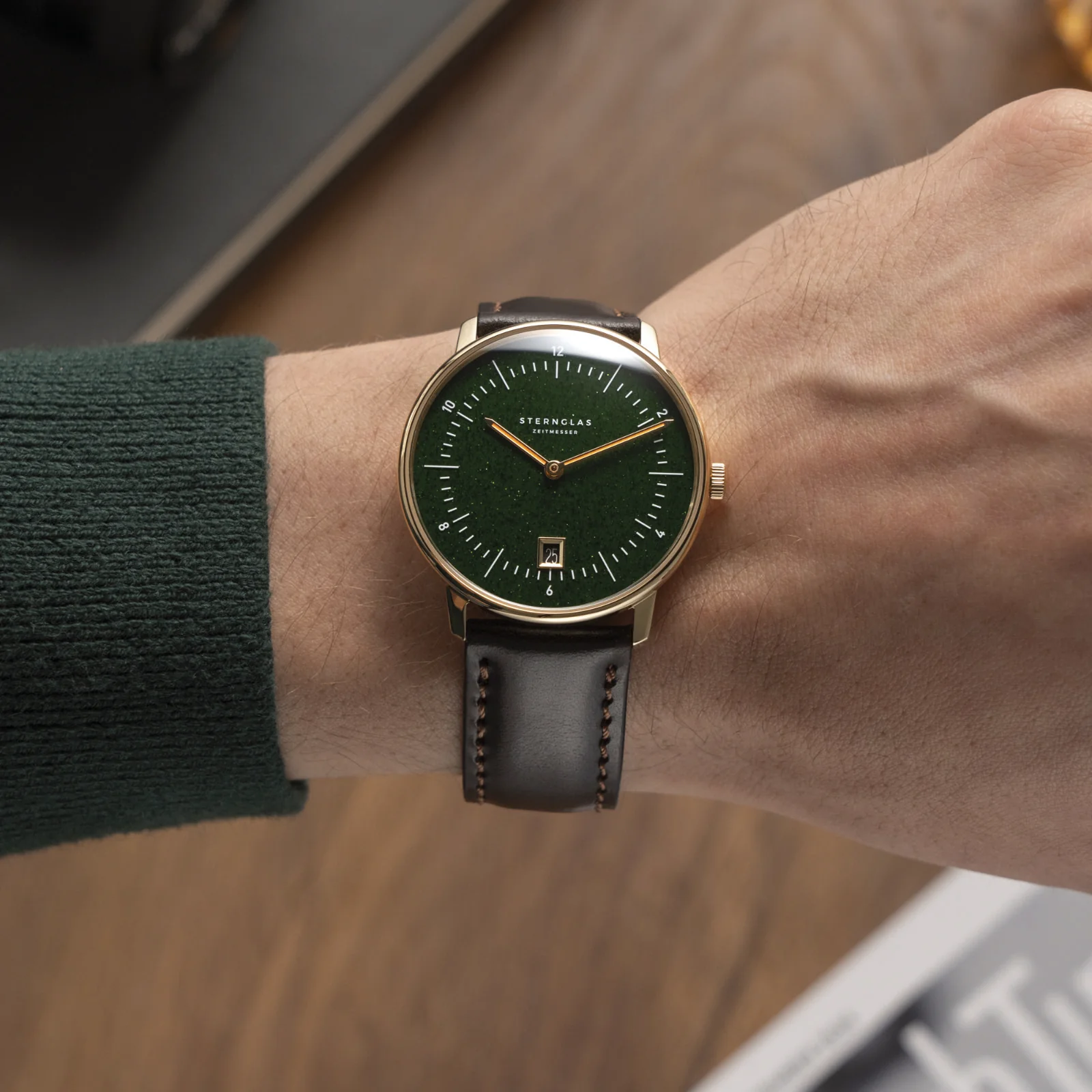 Naos Edition Aventurine dark green thumbnail 2
