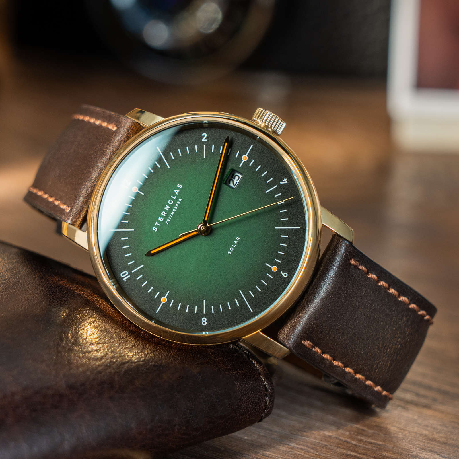 Naos Solar dark green thumbnail 4