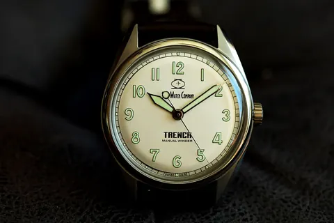 Trench White