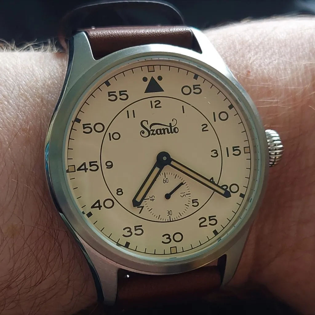 WATCHES AND ACCESSORIES: Szanto Heritage Aviator 2752 thumbnail 2