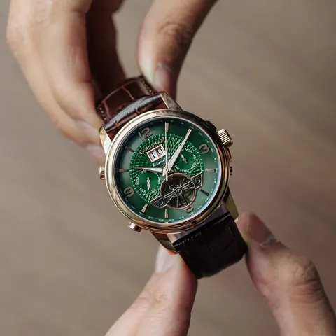 Hunter Rose Green