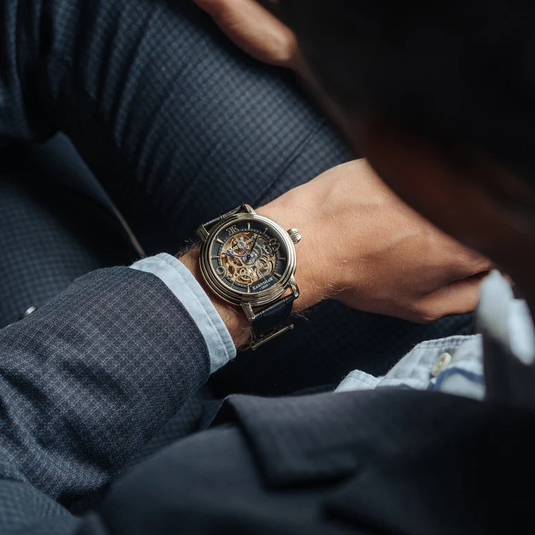 Longcase thumbnail 2