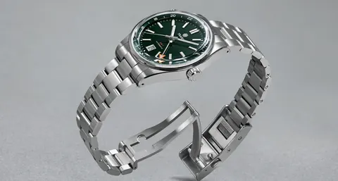 Venturer GMT Bottle Green
