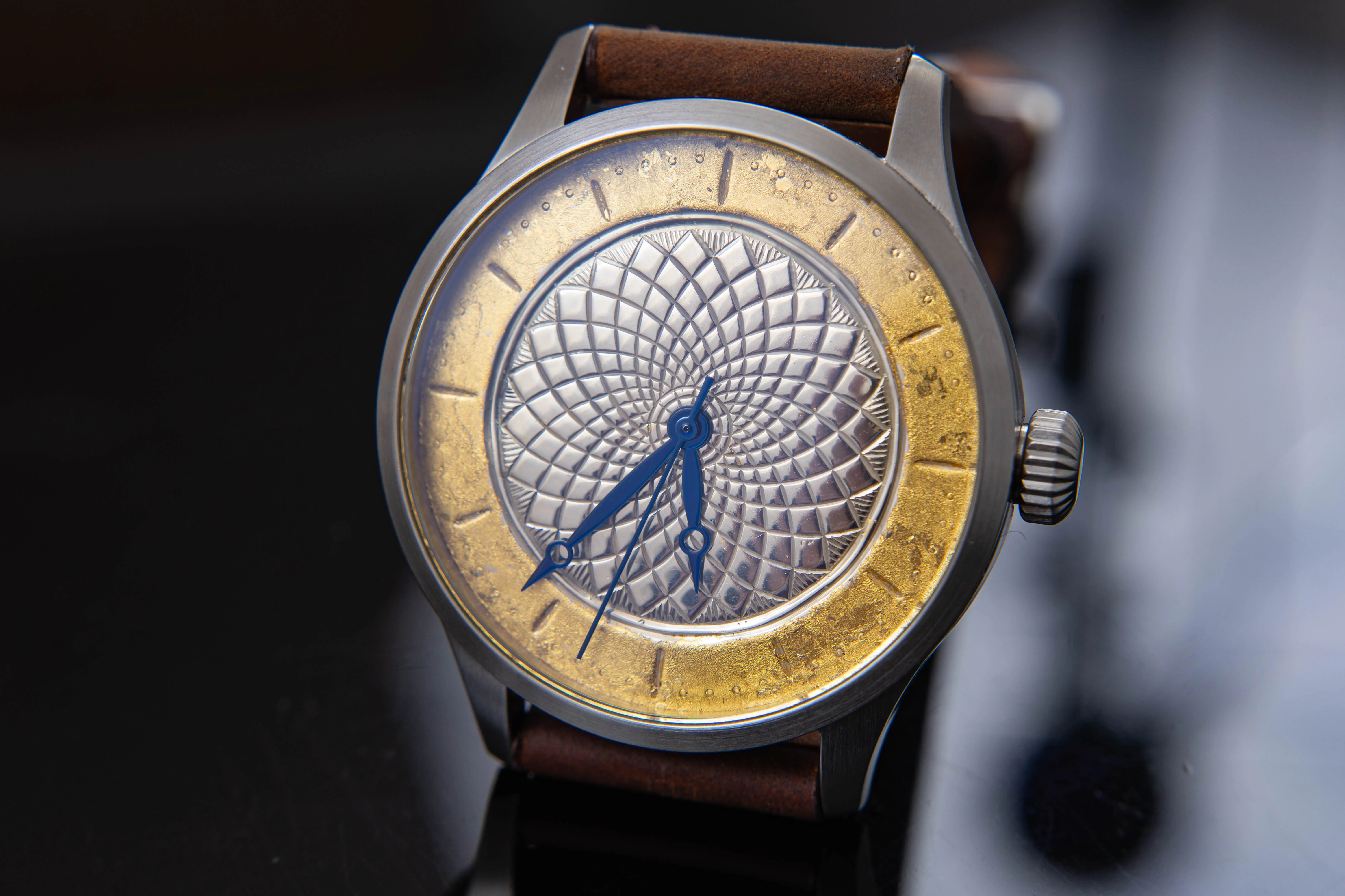 trenyo Freehand Guilloche in 925 silver and 22k gold leaf thumbnail 2