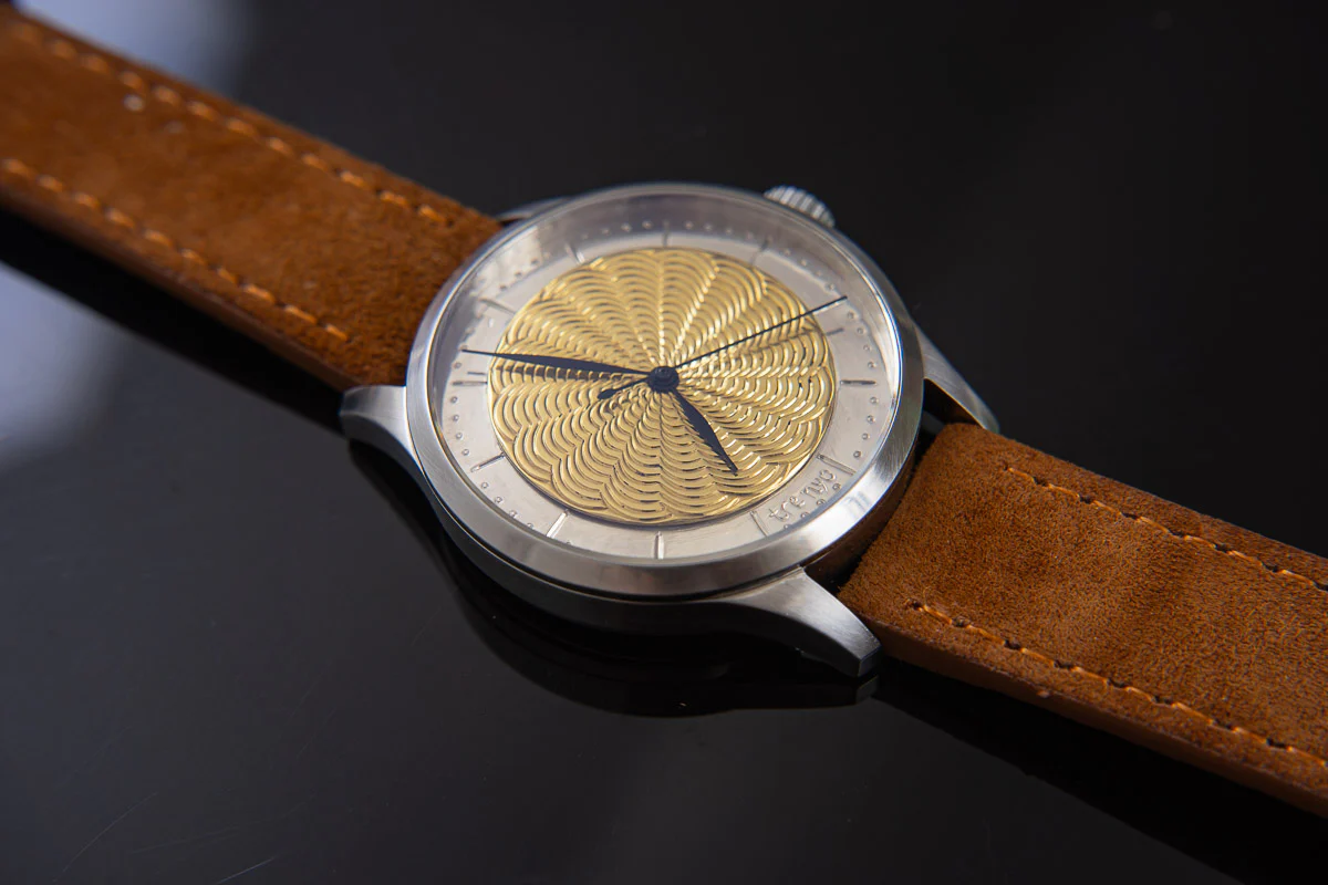 trenyo Two tone Guilloche thumbnail 2