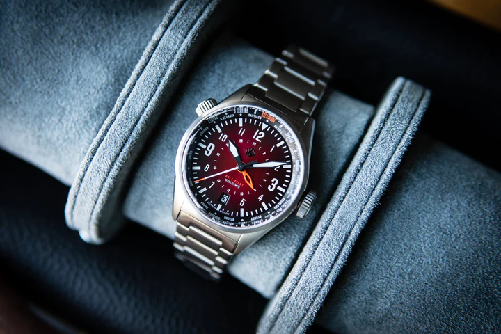 Balt-Pilot Worldtimer Crimson Red thumbnail 2