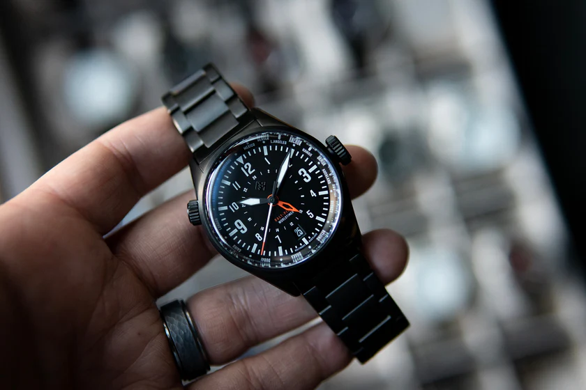 Balt-Pilot Worldtimer DLC Stealth Black