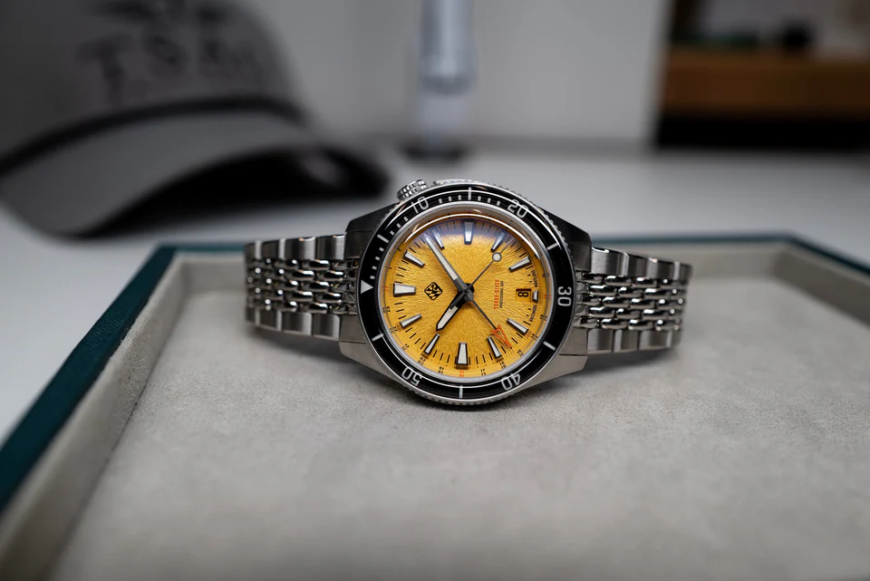 Steel Torsk-Diver Pro GMT 39 -Golden Yellow thumbnail 2