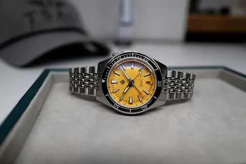 Steel Torsk-Diver Pro GMT 39 -Golden Yellow