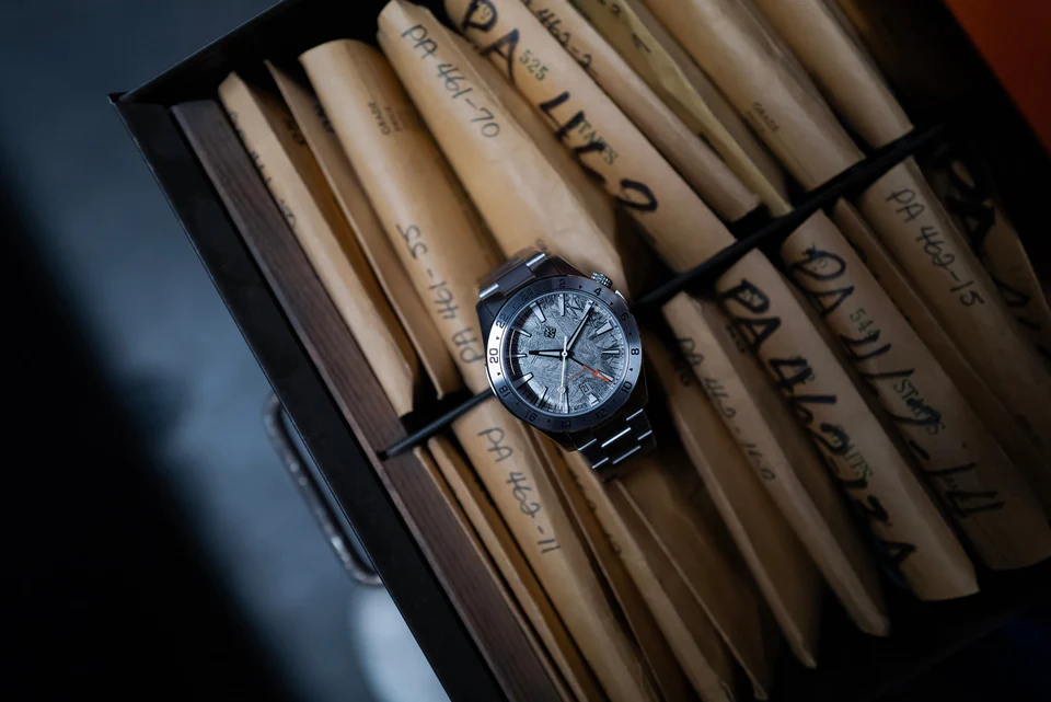 Steel Torsk GMT 39 - Natural Meteorite thumbnail 2