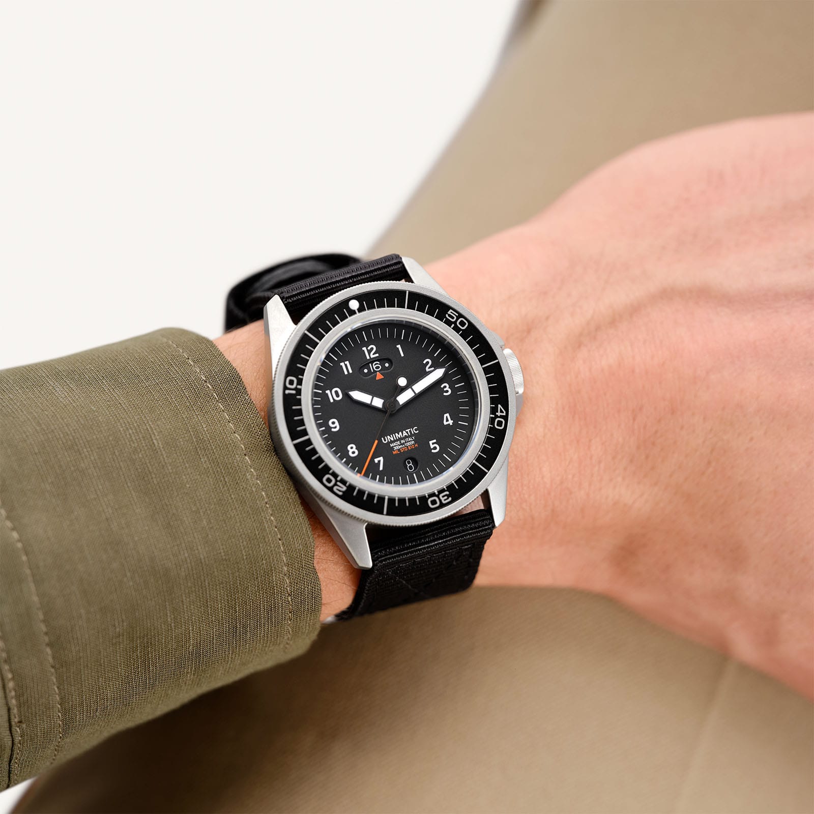 Modello Uno UT1-GMT Toolwatch – GMT thumbnail 2