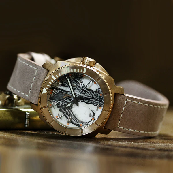 Bronze Blood & Thunder - Mythosaur Skull Dial thumbnail 2