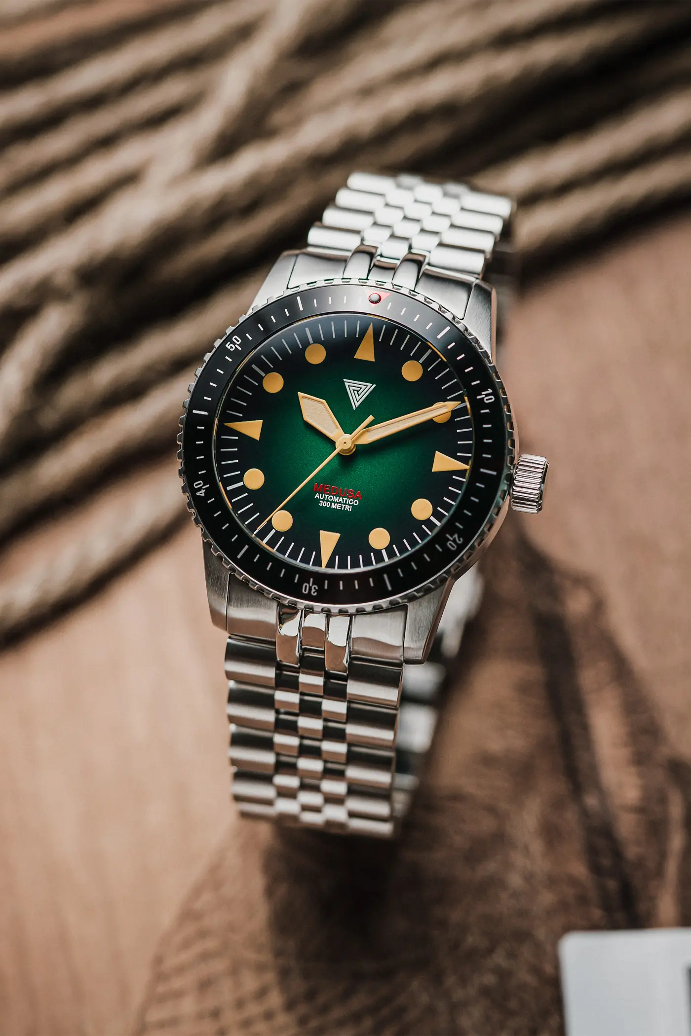 Vertigo Medusa Green thumbnail 4