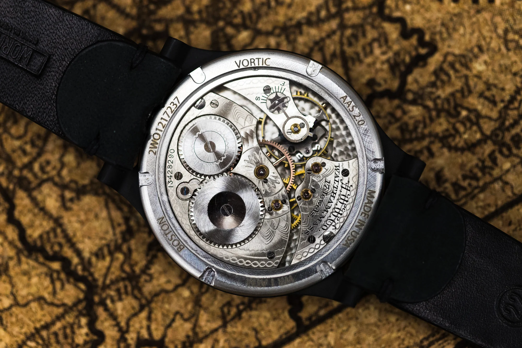 The Boston 237 (47mm) thumbnail 3