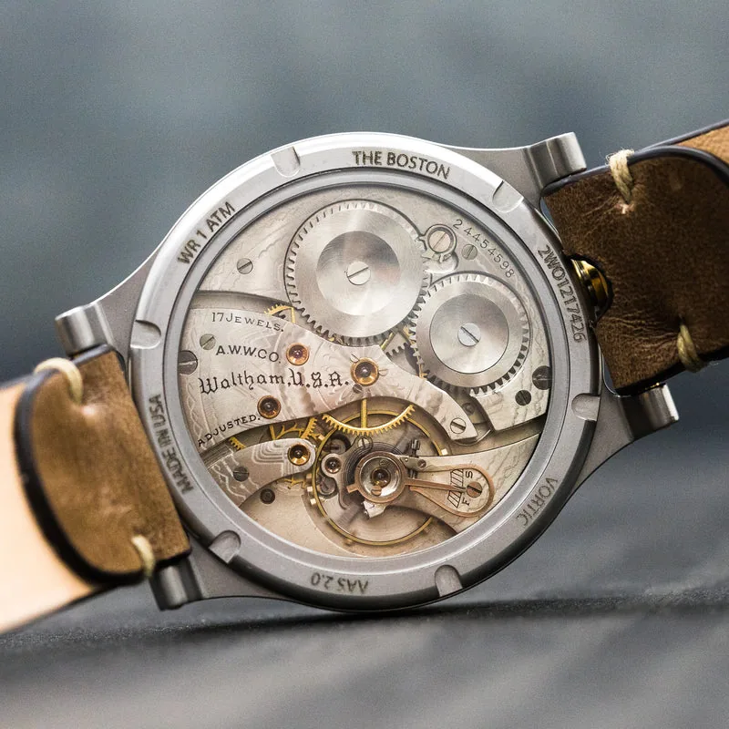 The Boston 426 (47mm) selected view