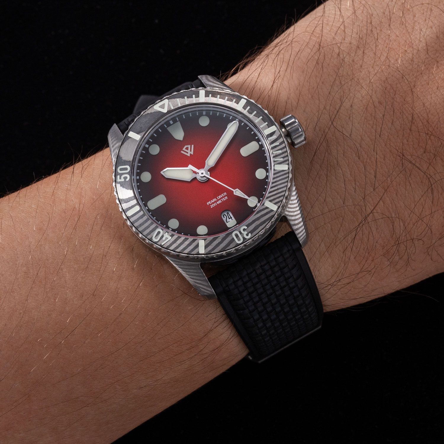 Pearl Diver Swiss Made Damscus steel watch 37 mm - red dial thumbnail 2