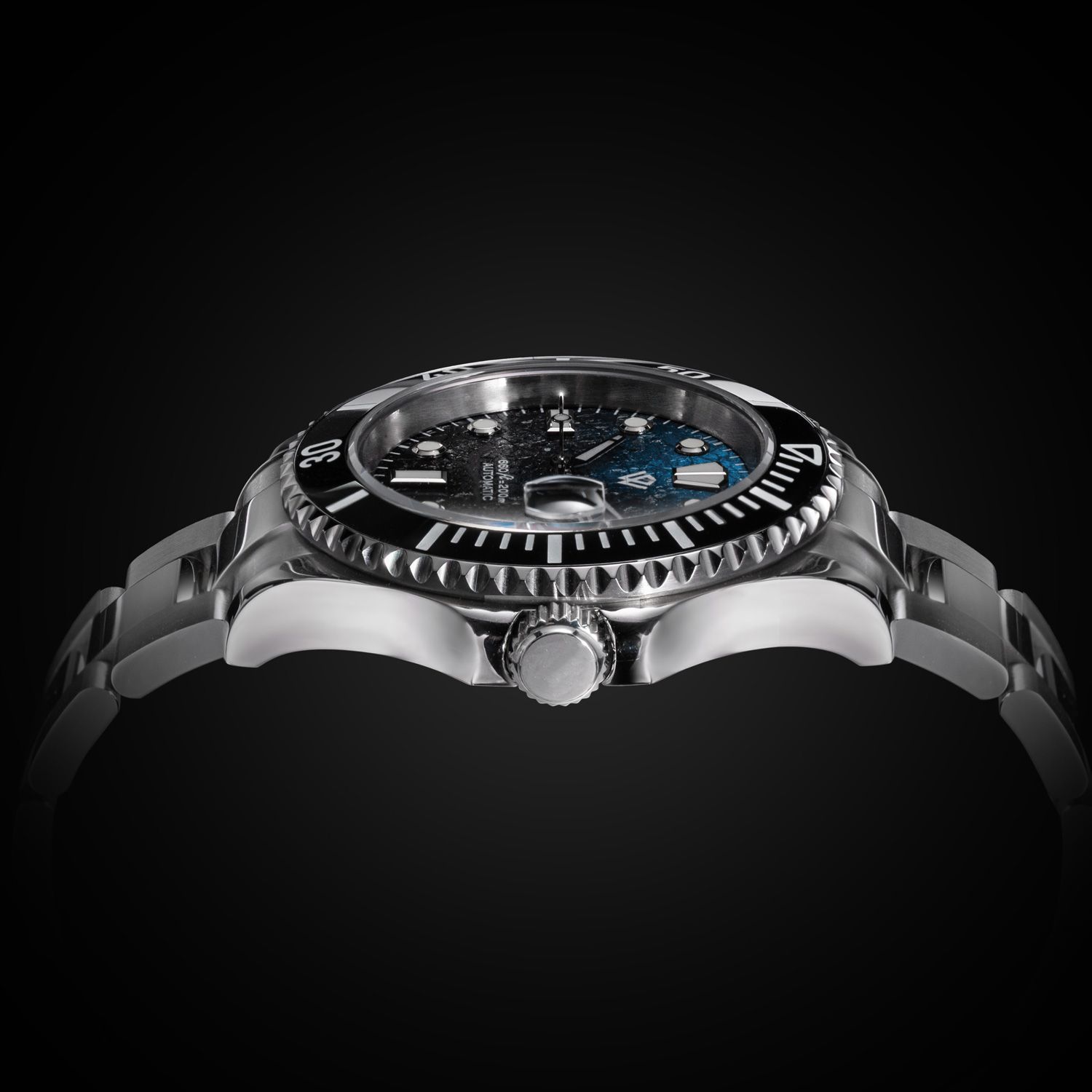 The Ocho - 40 mm diver watch automatic movement Red texture dial thumbnail 2